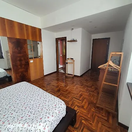 Ghira Nocleg ze śniadaniem