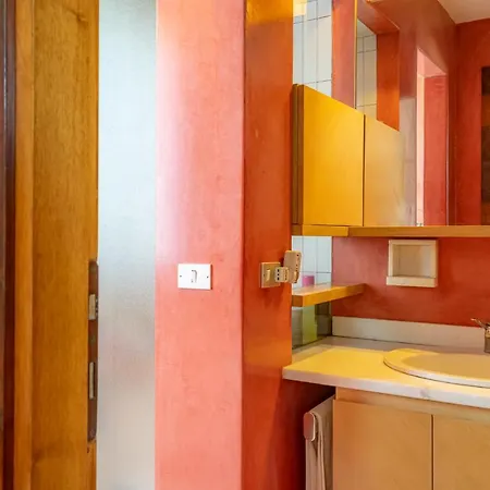 Ghira Bed & Breakfast Tavernerio